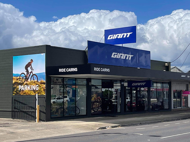 Giant Cairns store image