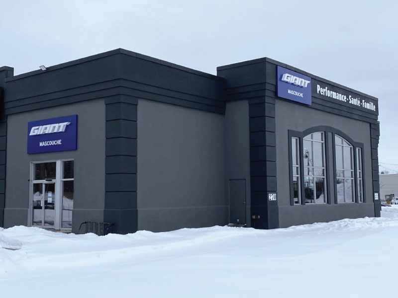 Visit the website of Giant Mascouche