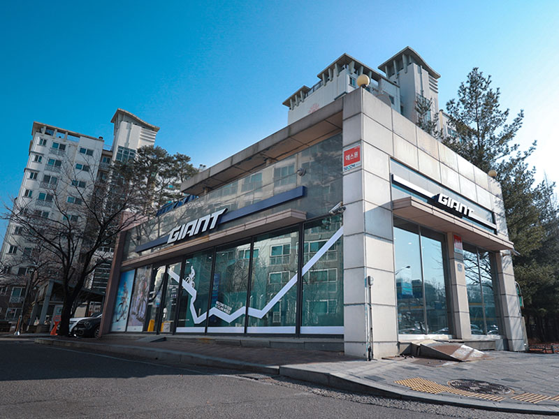 Visit the website of 유바이크