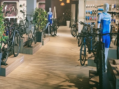 Visit the website of Giant Santa Cruz de Tenerife