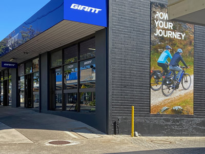 Visit the website of Giant Hervey Bay