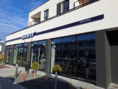 Visit the website of Giant Rzeszów