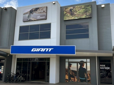 Visit the website of Giant Bayside