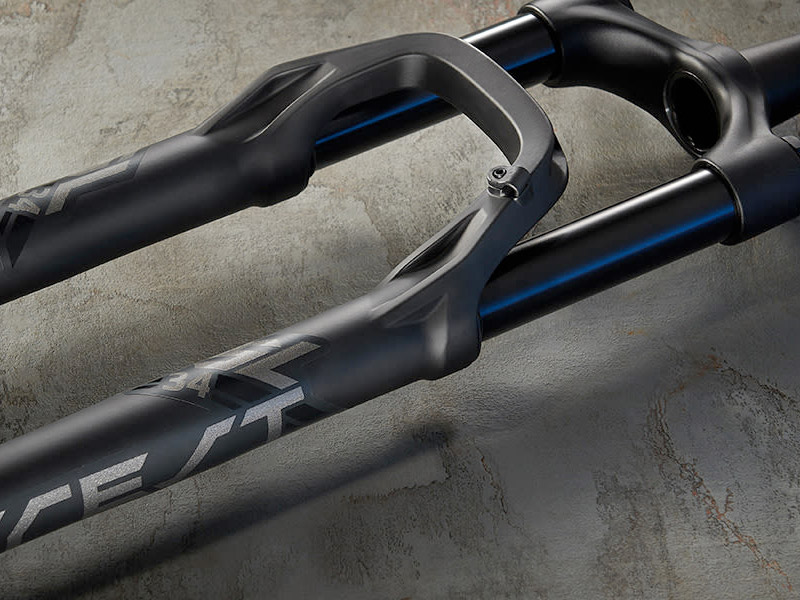 Giant Crest 34 RLC 29er Boost Suspension Fork 130m